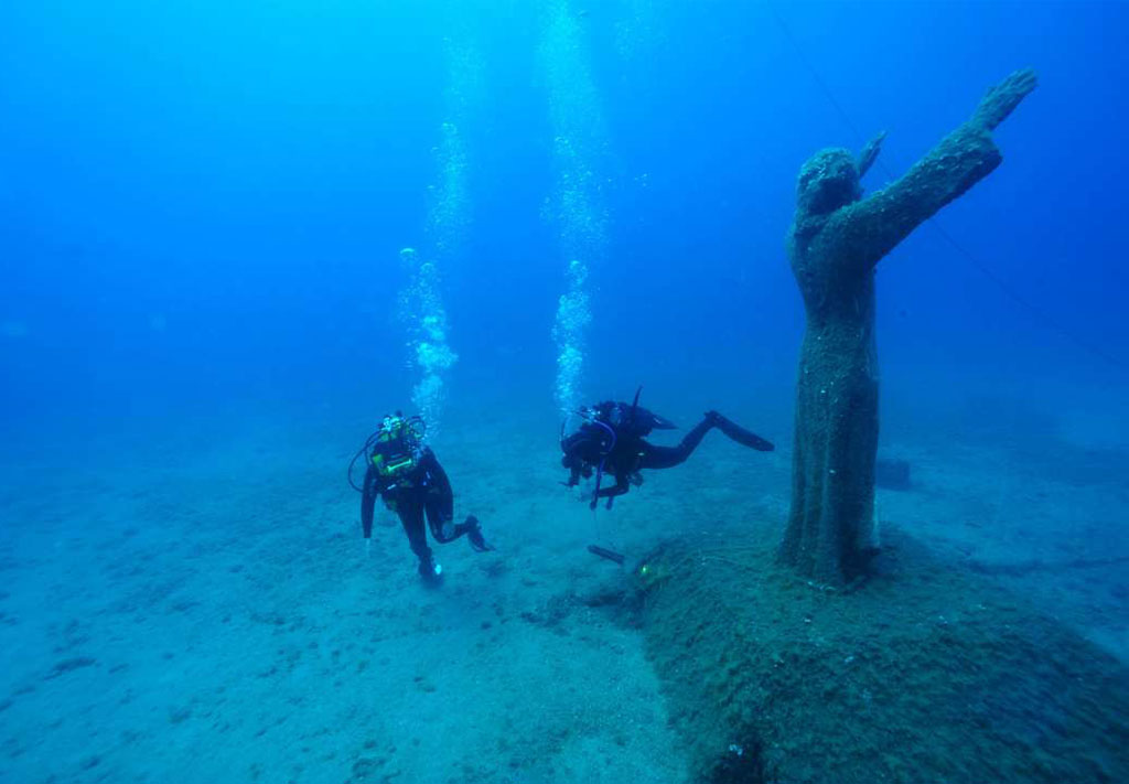 Isola Gallinara: Punta Falconara – Cristo